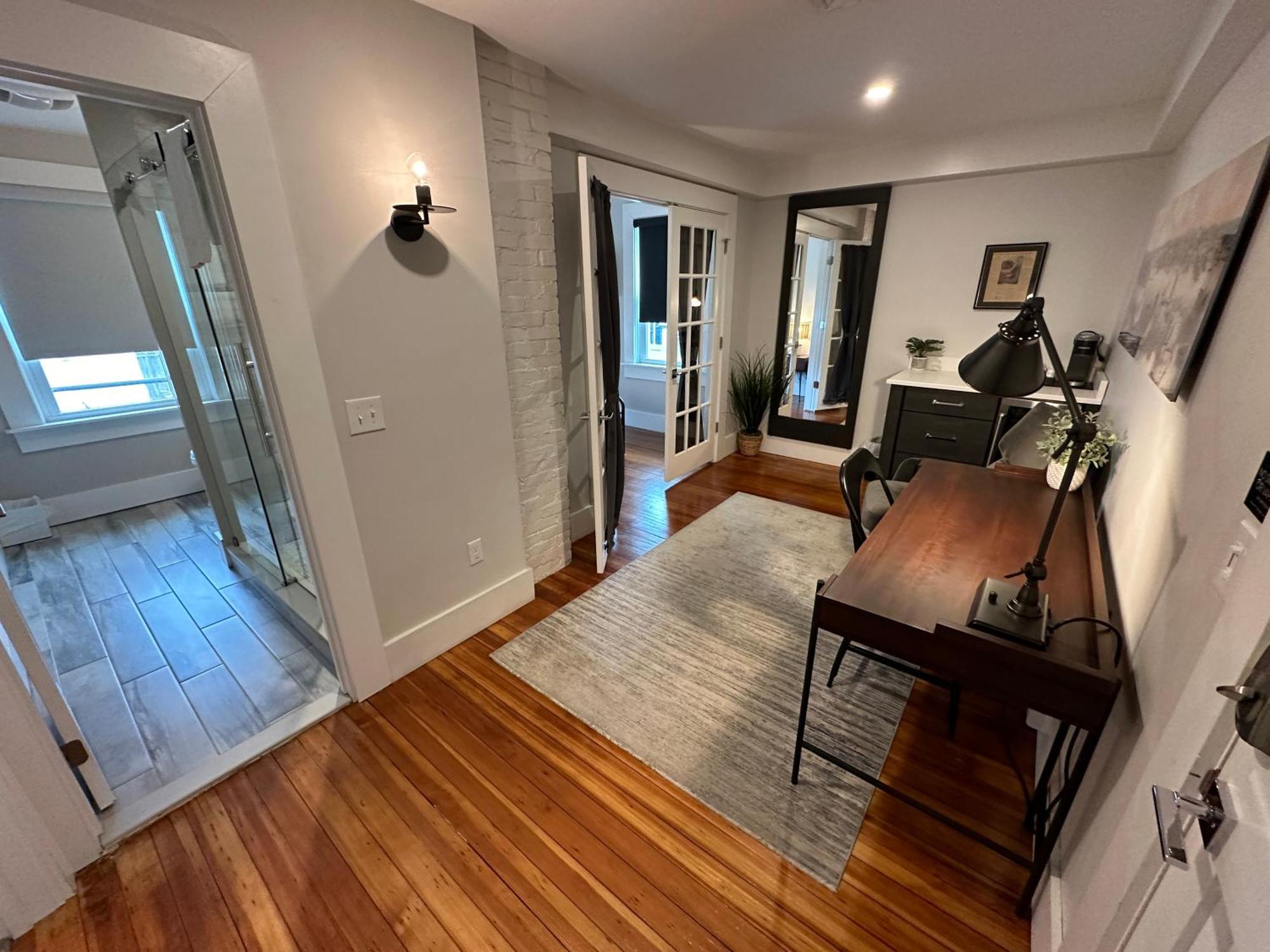 Entire Modern 7 Unit 7 Bath Boutique Inn Newport Exterior photo