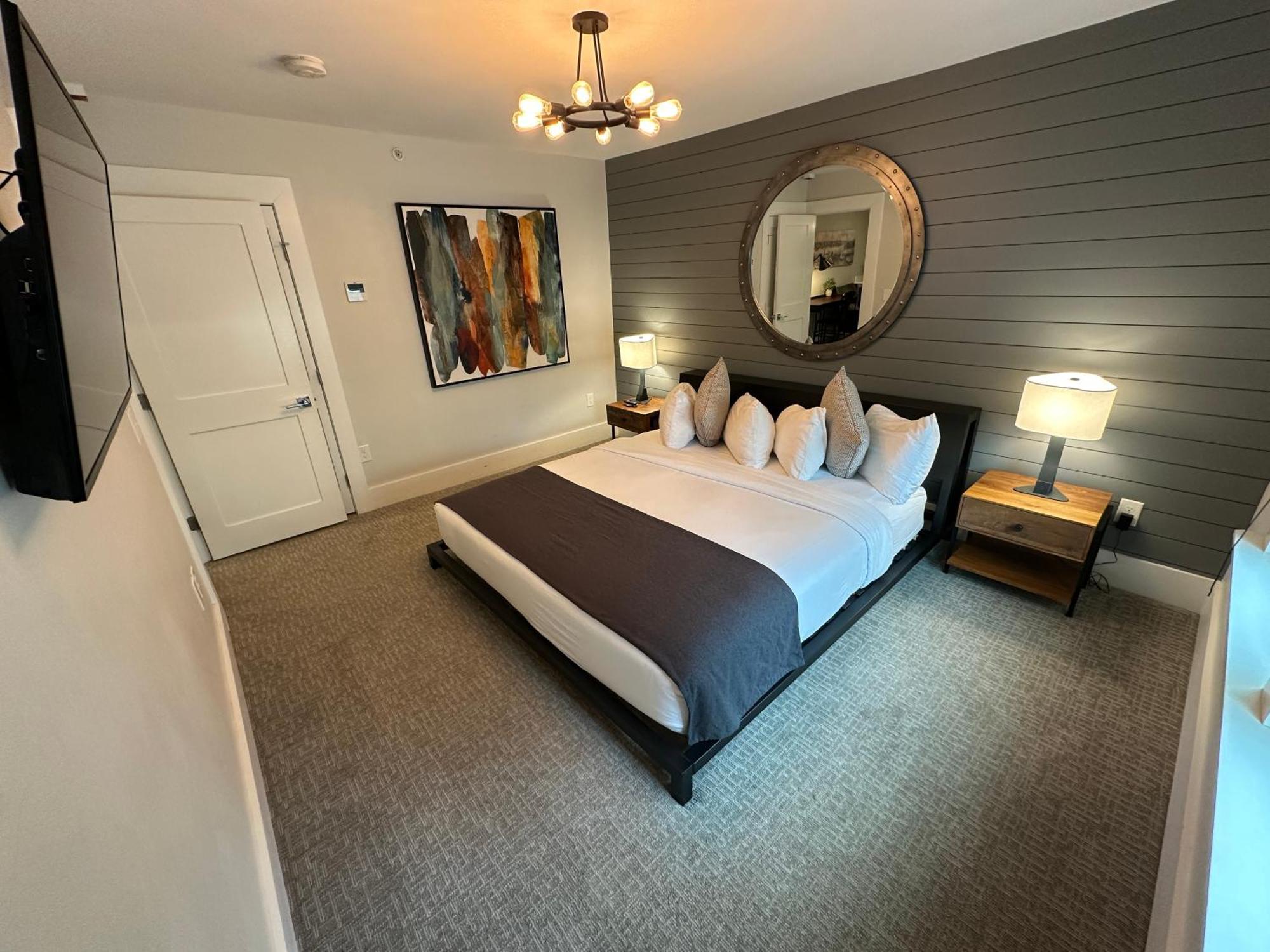 Entire Modern 7 Unit 7 Bath Boutique Inn Newport Exterior photo