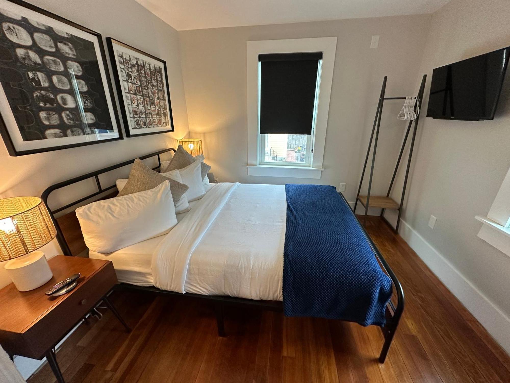 Entire Modern 7 Unit 7 Bath Boutique Inn Newport Exterior photo