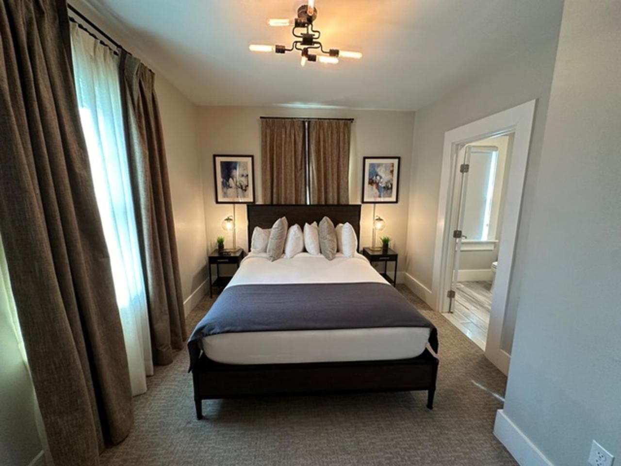 Entire Modern 7 Unit 7 Bath Boutique Inn Newport Exterior photo